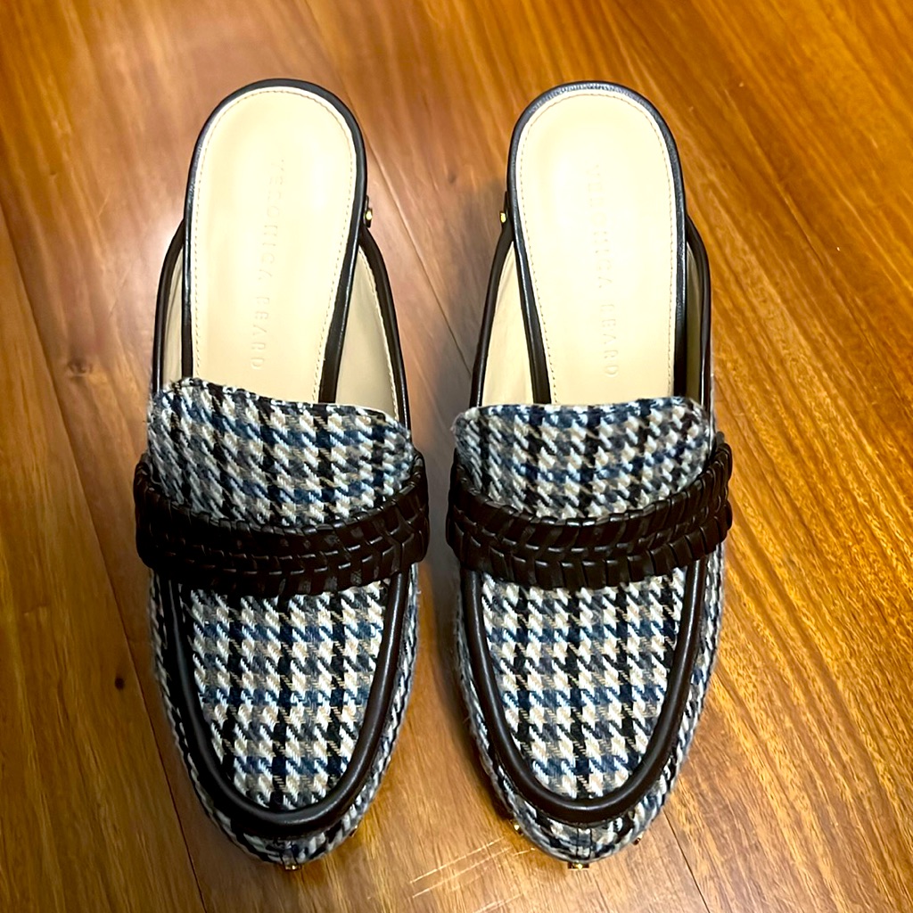 Veronica Beard Clogs
